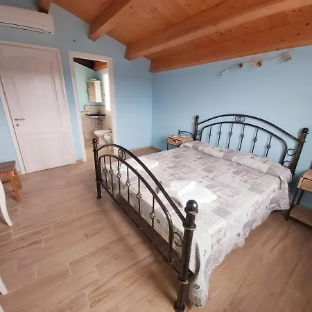 Il Cenerino Bed and breakfast SantʼAntìoco